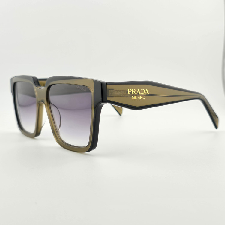 عینک آفتابی زنانه و مردانه کائوچویی پرادا (PRADA) مدل مربعی SPR2428