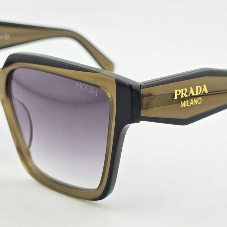 عینک آفتابی زنانه و مردانه کائوچویی پرادا (PRADA) مدل مربعی SPR2428