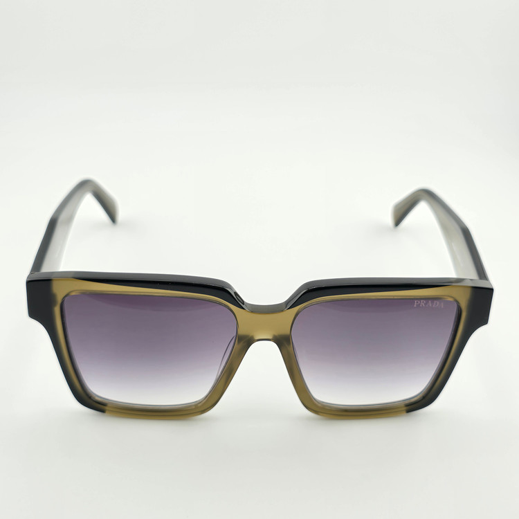 عینک آفتابی زنانه و مردانه کائوچویی پرادا (PRADA) مدل مربعی SPR2428
